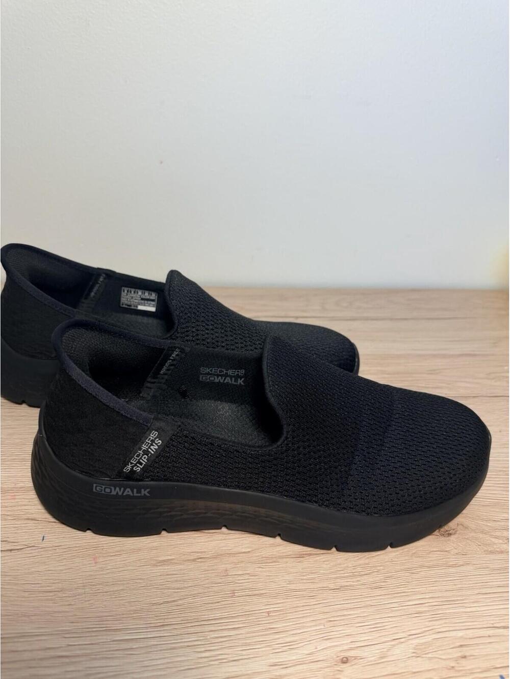 Mens SKECHERS HANDS-FREE SLIP-INS GO WALK FLEX  ATHLETIC SNEAKER SZ 9
